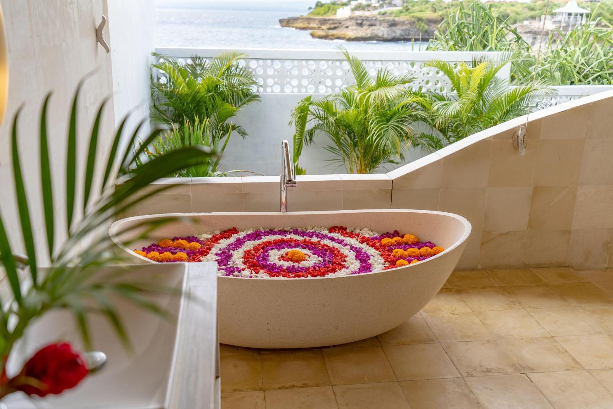 Casa Del Mar Villa นูซาเลมโบงัน ภายนอก รูปภาพ